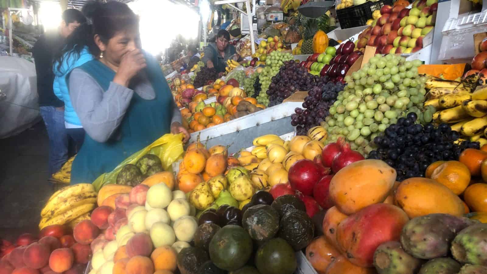 Roque Santeiro fair, Open-air market, sale of condiments and